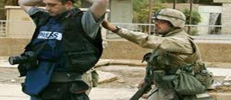 العراق : إعتقال صحفيّين لعثورهما على مفكرة وزير الدّفاع