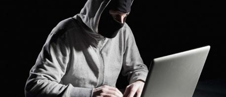 السجن 12 سنة "لهاكر صيني" باع برمجيات "أمريكية" مقرصنة