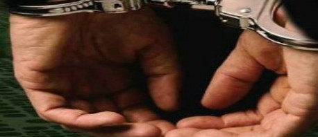 الشرطة العدلية تقبض على عضو من رابطة حماية الثورة متهم بالإعتداء على صحفي