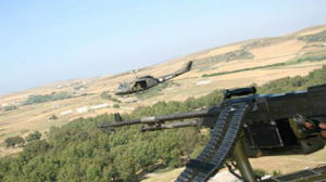 4 طائرات هيلكوبتر على الحدود التونسية الليبية للحد من عمليات التهريب