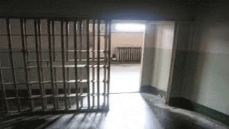 فرار 49 سجينا من سجن قابس