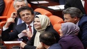 لأول مرة منذ 14 عاما: 4 نائبات محجبات داخل البرلمان التركي