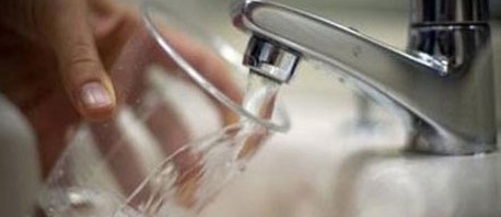المصادقة على مشروع قانون يتعلق بتزويد 80 ألف ساكن بالماء الصالح للشراب