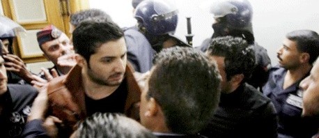 الأمن الأردني يقتحم مقر صحيفة "الرأي"