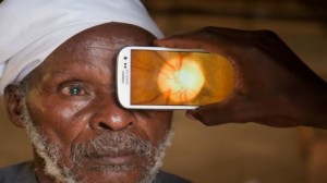 ابتكار تطبيق جديد بالهاتف الذكي يُشخص أمراض العيون