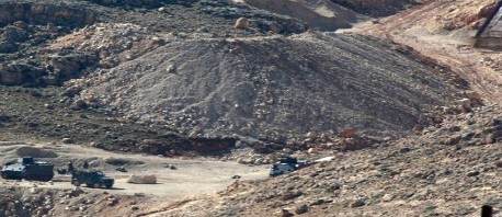 قصف الطيران السوري لبلدة عرسال شرق لبنان 
