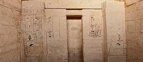 مصر : اكتشاف مقبرة لأحد كبار الدولة تعود لأكثر من 4 آلاف عام 