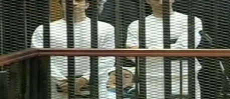  "مصر" : اخلاء سبيل "علاء وجمال مبارك" في قضية الكسب غير المشروع