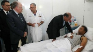 الرؤساء الثلاث يزورون جرحى الجيش بالمستشفى العسكري بتونس