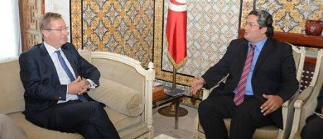 فرص الاستثمار في تونس: محور لقاء بين "الورفلي" والسفير البريطاني