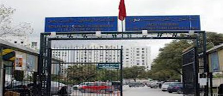 كلية الحقوق والعلوم السياسية بالمنار تؤجل الامتحانات بسبب إضراب أعوان النقل
