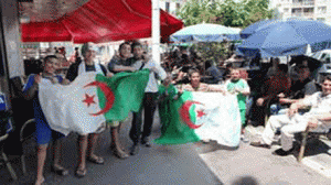السياح الجزائريين
