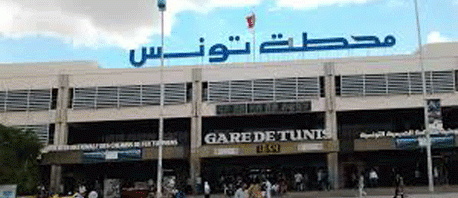 عودة حركة القطارات بمحطة برشلونة الى نسقها العادي