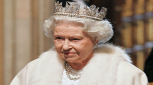 ملكة بريطانيا إليزابيث الثانية 