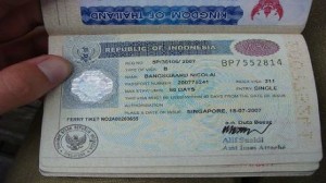 إندونيسيا تضع قيودا على تسهيلات التأشيرة لأي بلد له إيديولوجية مُتطرّفة