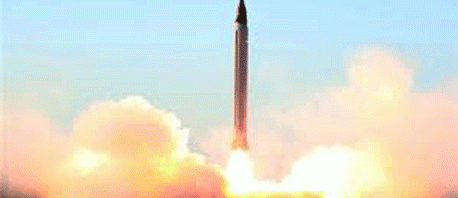 ايران تجري تجربة ناجحة لصاروخ "باليستي " بدقة عالية