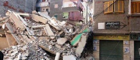 انهيار بناية سكنية جراء الأمطار