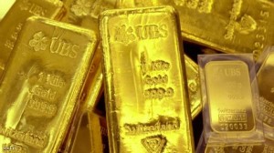 الذهب يتجه إلى أقوى ارتفاع شهري 