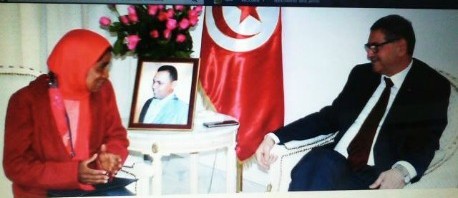 الصيد يلتقي  "زينة الكعبي" مربية الماشية المتحصلة على الأستاذية في الرياضيات