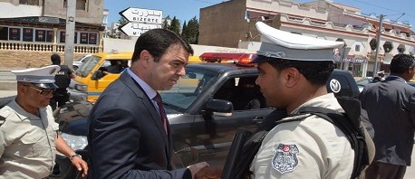 وزير الداخلية يتفقد جاهزية ويقظة الوحدات الأمنيّة
