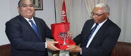 وزير التجارة السوداني يدعو إلى إعادة فتح الخط الجوي بين تونس والخرطوم