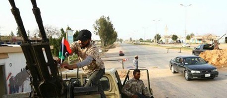 ليبيا: قوات تابعة للجيش تُقيم بوابة عسكرية شرق سرت