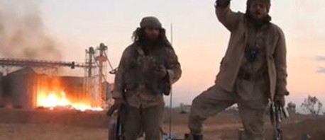  سوريا: داعش يعدم 12 شخصاً في "تدمر" بينهم 4 ذبحاً