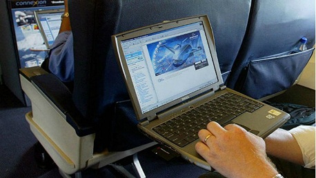 الخطوط التونسية تُعلن منع الأجهزة الالكترونية على متن رحلاتها باتجاه بريطانيا