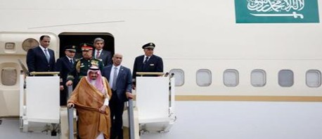  العاهل السّعودي يصل إلى إندونيسيا ضمن جولة آسيوية