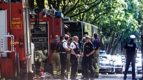 ألمانيا: اعتقال المعتدي بحادث الحافلة ولا معلومات عن دوافعه