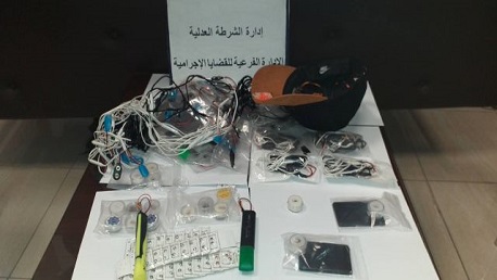 	تونس/ القبض على شخص من أجل ترويج أجهزة الكترونية معدّة للغش في الامتحانات