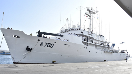رسو سفينة البحث والتكوين التابعة للقوات البحرية التونسية بميناء الجزائر
