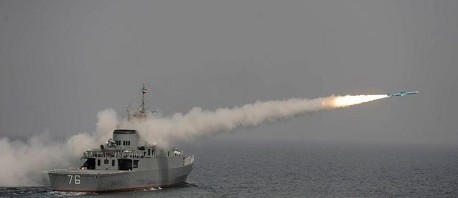 إيران: مقتل 19 شخصا في استهداف سفينة حربية بالخطأ