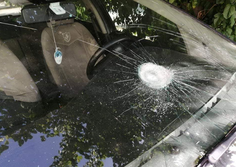 الكاف: الاعتداء بالحجارة على سيارة الوكيل العام بمحكمة الاستئناف 