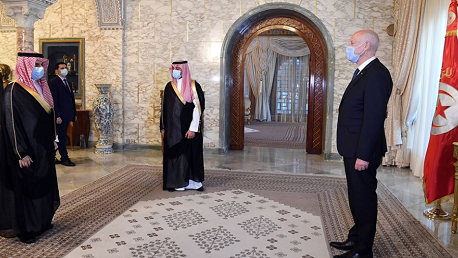 رئيس الجمهورية يلتقي وزير الخارجية السعودي الأمير فيصل بن فرحان بن عبد الله آل سعود
