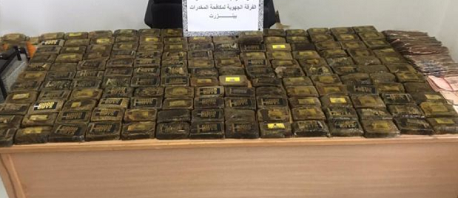 بنزرت: حجز 152 صفيحة من القنب الهندي وأكثر من 18 ألف دينار