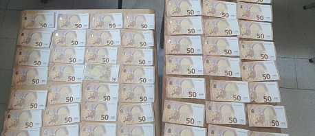 بميناء حلق الوادي: الديوانة تحجز مبالغ من العملة الأجنبية بقيمة 750 ألف دينار