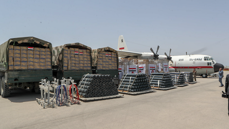 وصول طائرتين عسكريتين مصريتين تحملان معدات ومستلزمات طبية