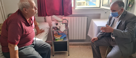 إثر زيارته الطبوبي: مصطفى بن أحمد يُقرر مغادرة المستشفى 