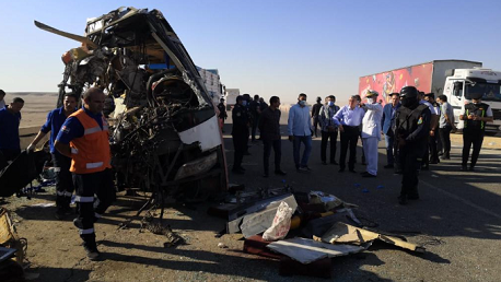 مصر: مصرع 22 شخصا وإصابة العشرات في حادث سير مروّع