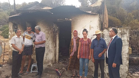 وزارة الشؤون الاجتماعية تعاين الأضرار التي لحقت بسكّان مناطق الحرائق وتتكفّل بإيجاد حلول أوّلية