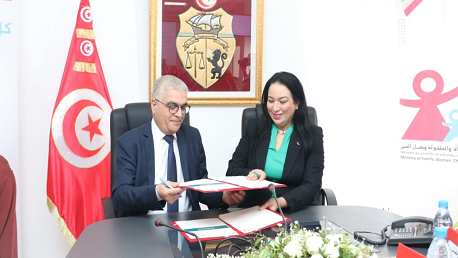 توقيع اتفاقية شراكة بين وزارتي المرأة والتربية للتصدي لظاهرة الانقطاع المدرسي