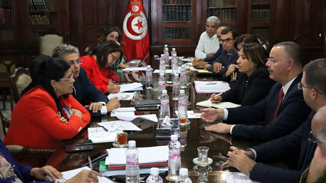 وضعية الصيدلية المركزية للبلاد التونسية ونسق توزيع الأدوية محور جلسة عمل مشتركة بين وزيري الصحة والمالية.
