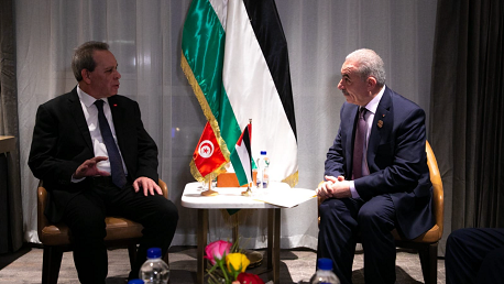  رئيس الحكومة يلتقي رئيس الوزراء الفلسطيني 