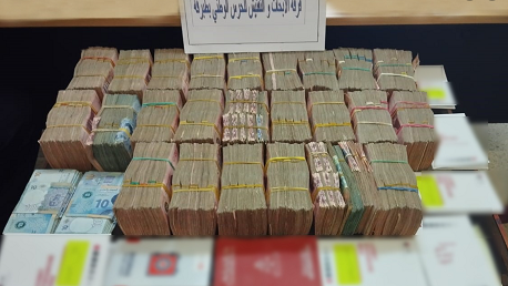 طبرقة: الإحتفاظ  بشخص وحجز مبلغ مالي من العملة التونسية
