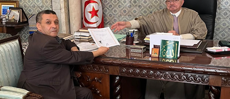 مفتي الجمهوريّة يتسلّم تقريرا حول المعطيات الفلكية الخاصّة برصد هلال شهر ذي الحجة