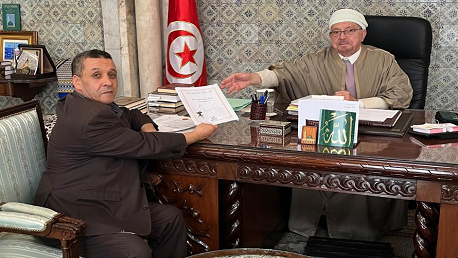 مفتي الجمهوريّة يتسلّم تقريرا حول المعطيات الفلكية الخاصّة برصد هلال شهر ذي الحجة