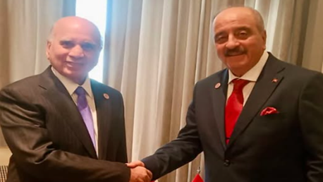 وزير الخارجية و فؤاد حسين، نائب رئيس مجلس الوزراء ووزير الخارجية بجمهورية العراق