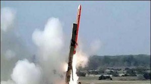 باكستان تطلق صاروخ