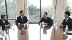  محادثات بين كوريا الجنوبية و الشمالية